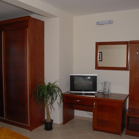 Apartments Krapina Будва Екстер'єр фото