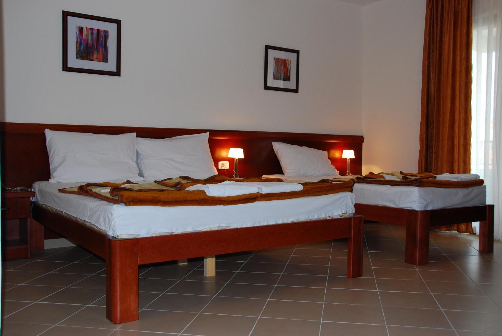Apartments Krapina Будва Екстер'єр фото