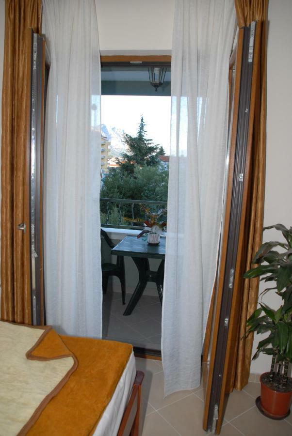 Apartments Krapina Будва Екстер'єр фото