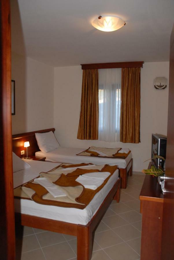 Apartments Krapina Будва Екстер'єр фото